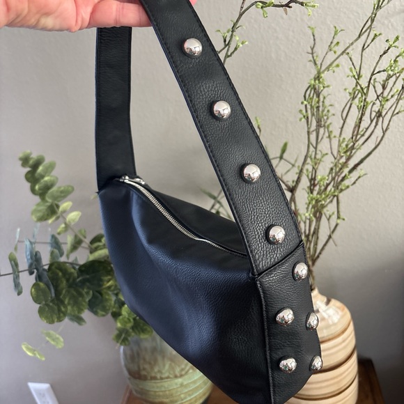 Universal thread studded shoulder bag purse - Picture 4 of 8